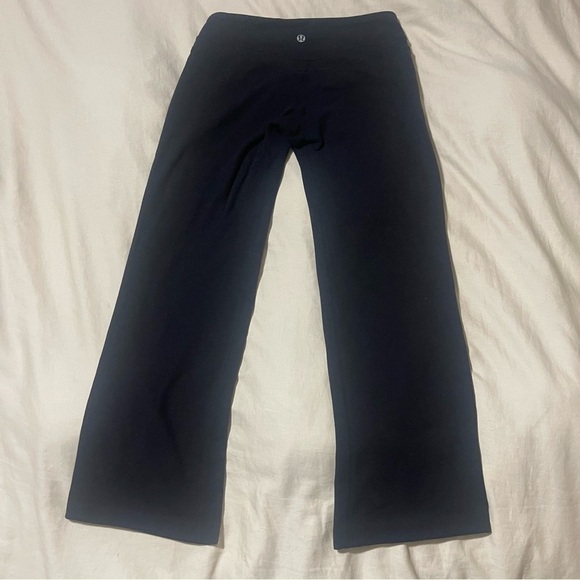 Lululemon Black Groove Hemmed Leggings 25" Inseam Size 4 - Picture 6 of 8